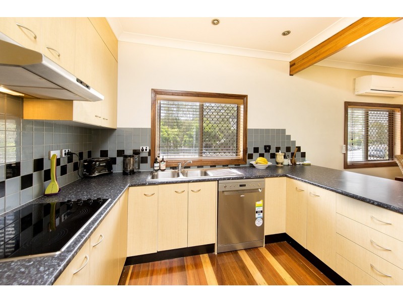 86 Gatling Road, Cannon Hill QLD 4170