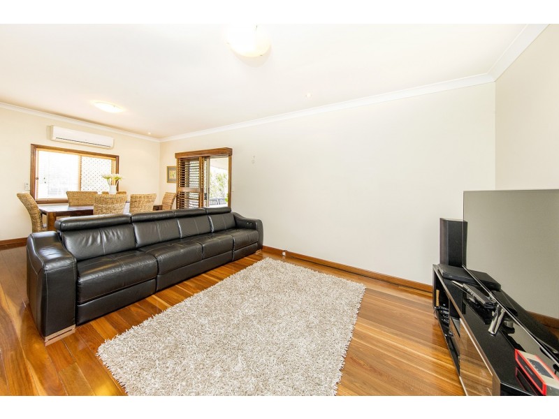 86 Gatling Road, Cannon Hill QLD 4170