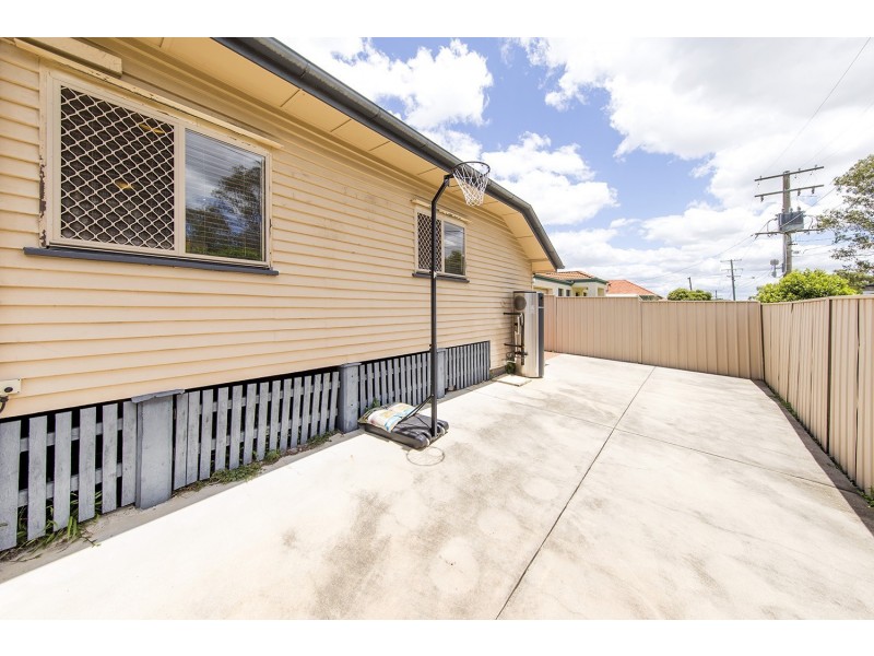 86 Gatling Road, Cannon Hill QLD 4170