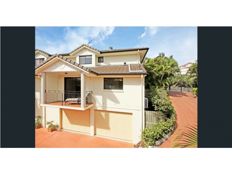 Unit 2/10 McIlwraith Avenue, Balmoral QLD 4171