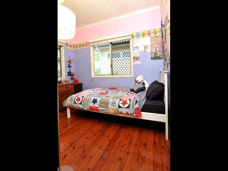 12 Narela Street, Cannon Hill QLD 4170