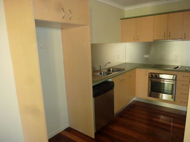 4/15 Agnes Street, Morningside QLD 4170