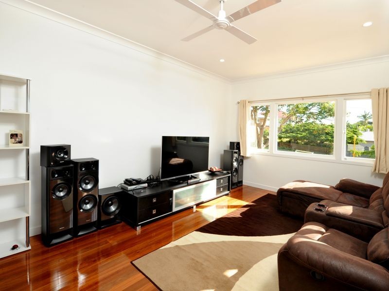 157 Dahlia Street, Cannon Hill QLD 4170