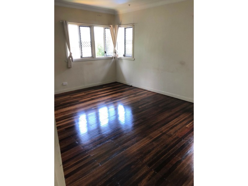 1933 Creek Road, Murarrie QLD 4172