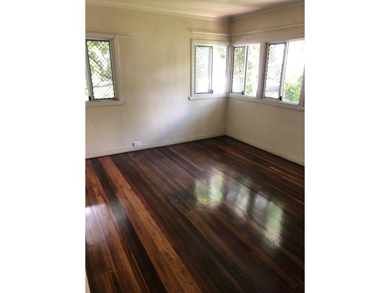 1933 Creek Road, Murarrie QLD 4172