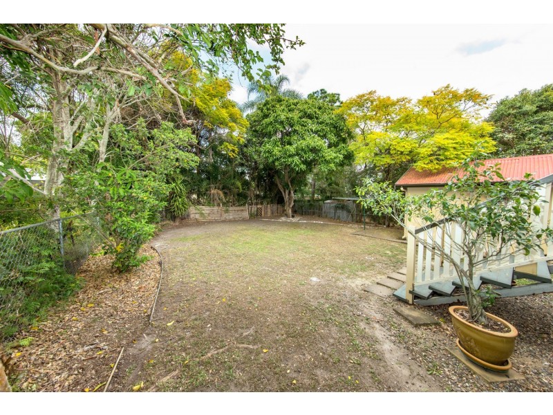 19 Goolara Street, Cannon Hill QLD 4170