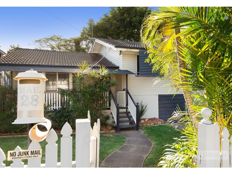 28 Meyrick Street, Cannon Hill QLD 4170