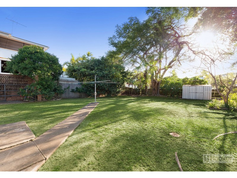28 Meyrick Street, Cannon Hill QLD 4170