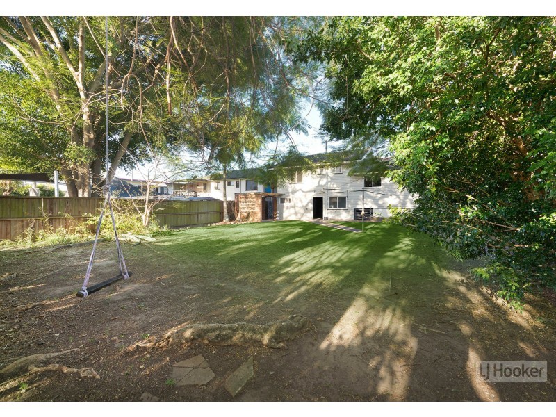 28 Meyrick Street, Cannon Hill QLD 4170