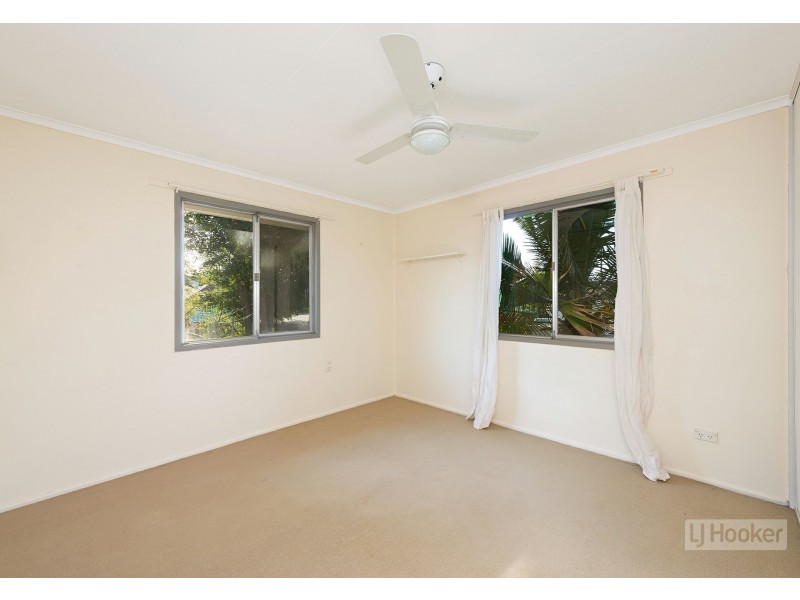 28 Meyrick Street, Cannon Hill QLD 4170