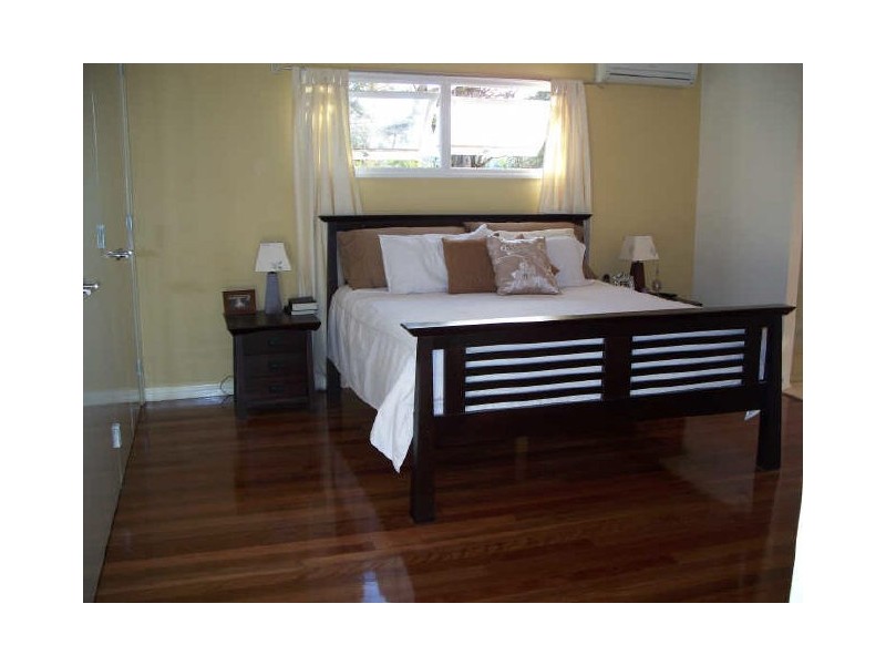 11 Lombard Street, Carina QLD 4152