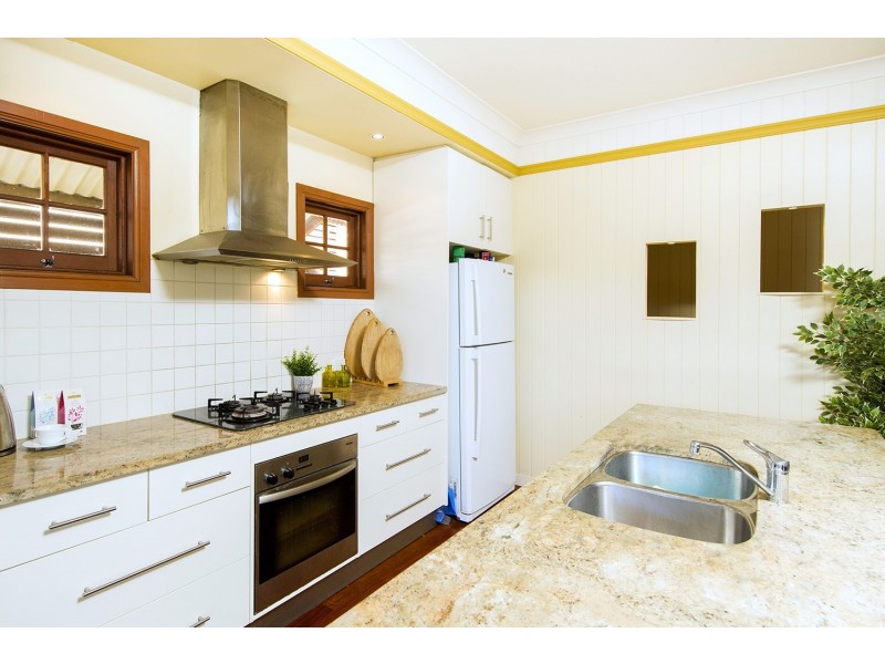 28 Redfern Street, Woolloongabba QLD 4102