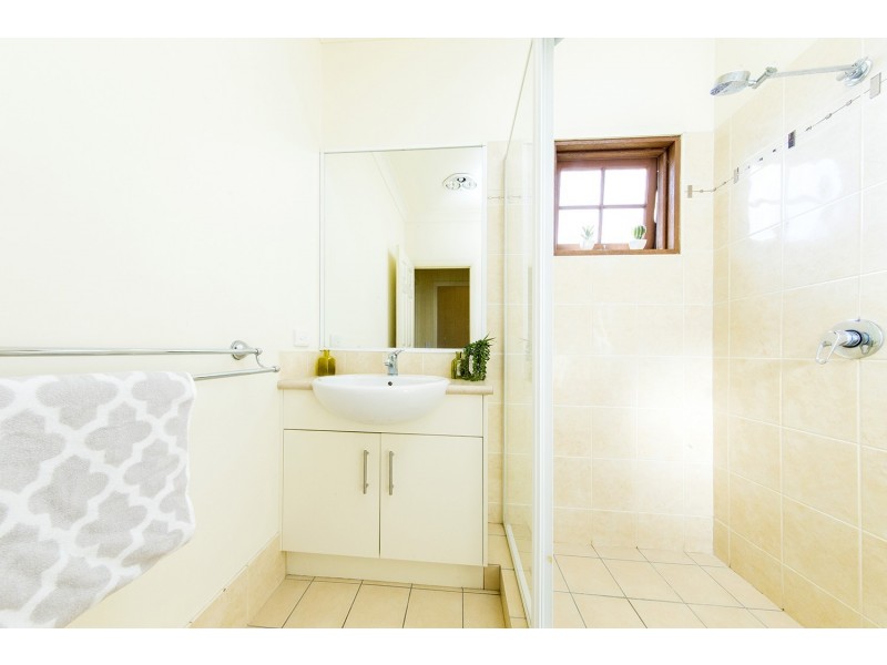 28 Redfern Street, Woolloongabba QLD 4102