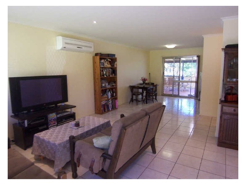3 Rholanda Crescent, Springwood QLD 4127