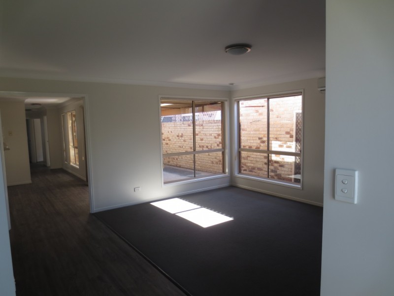 93 Ditton Road, Sunnybank Hills QLD 4109