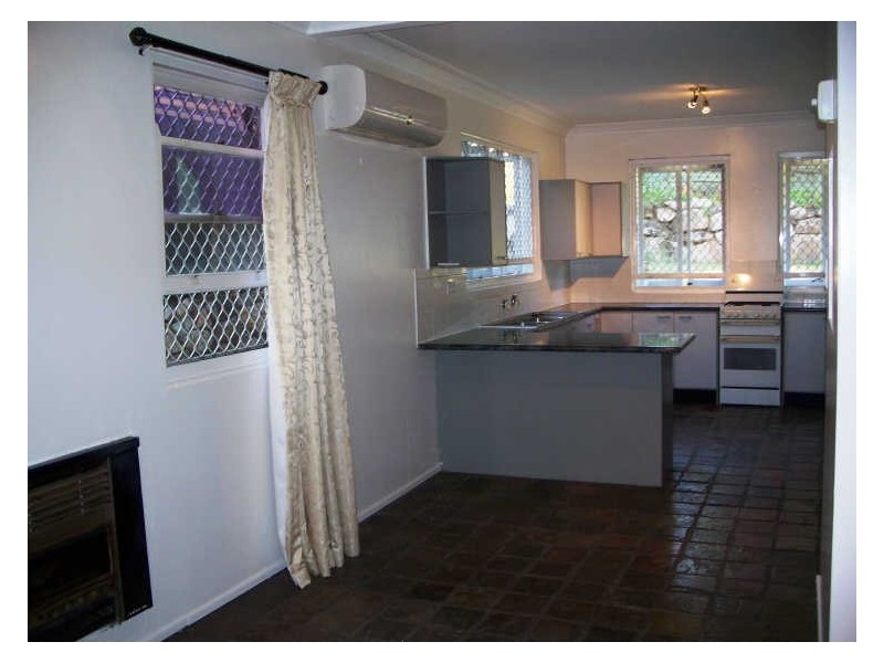 4 Gilwell Street, Carina QLD 4152