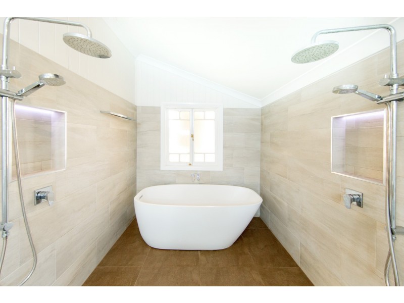 67 Gallipoli Road, Carina QLD 4152