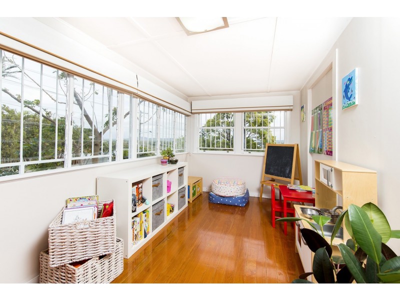 25 Walter Street, Murarrie QLD 4172