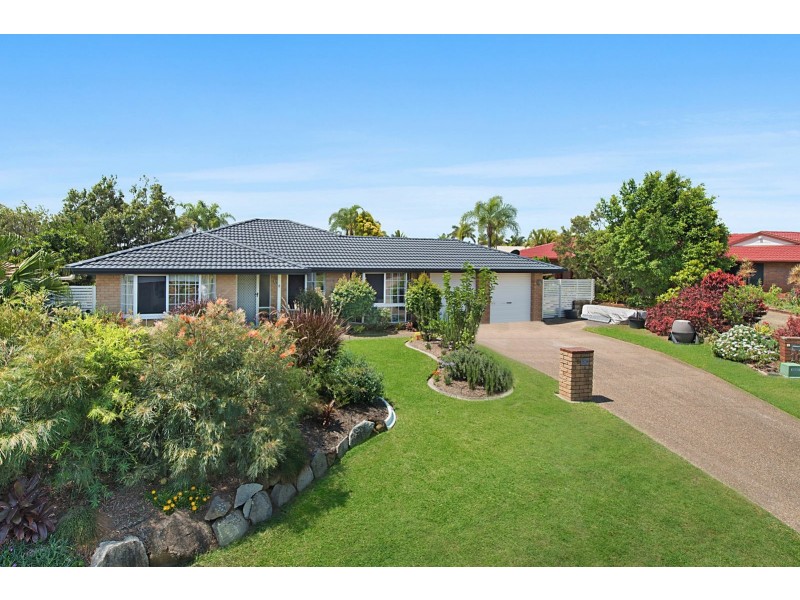 8 Sourris Court, Carina QLD 4152