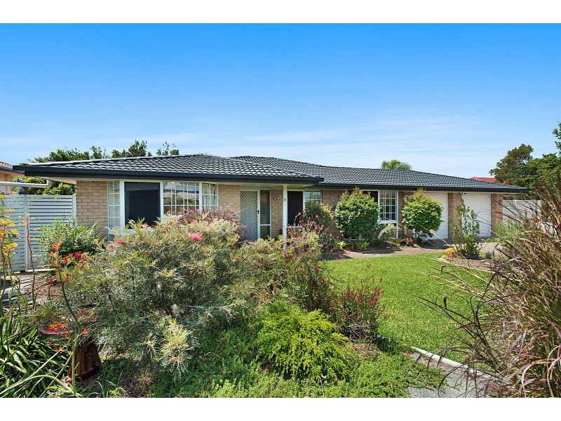 8 Sourris Court, Carina QLD 4152