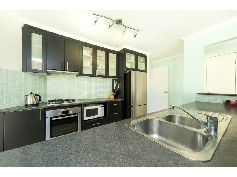 8 Sourris Court, Carina QLD 4152