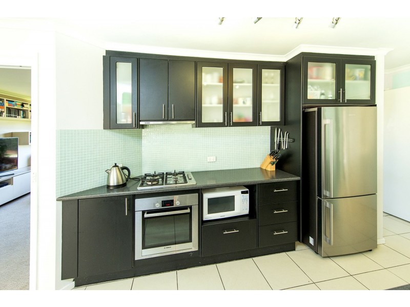 8 Sourris Court, Carina QLD 4152