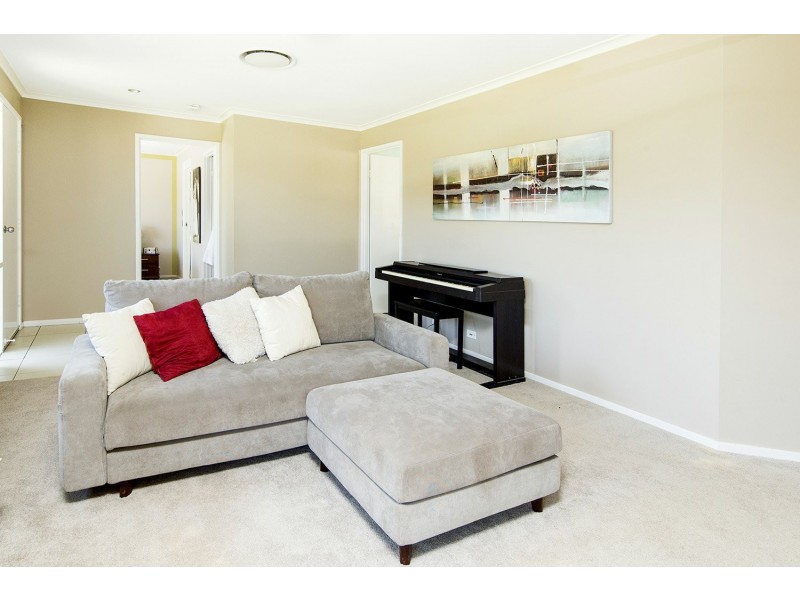 8 Sourris Court, Carina QLD 4152