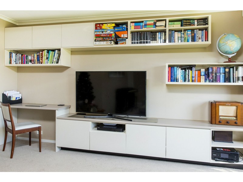 8 Sourris Court, Carina QLD 4152