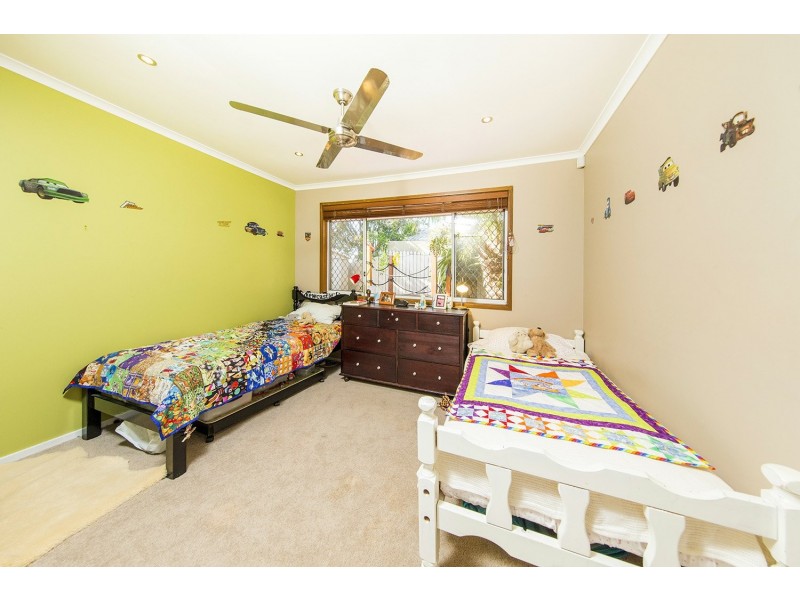 8 Sourris Court, Carina QLD 4152