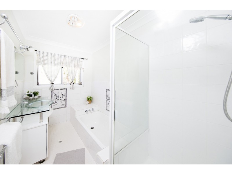 63 Jardine Drive, Springwood QLD 4127