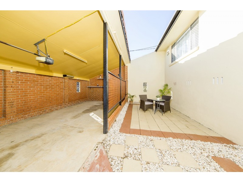 63 Jardine Drive, Springwood QLD 4127