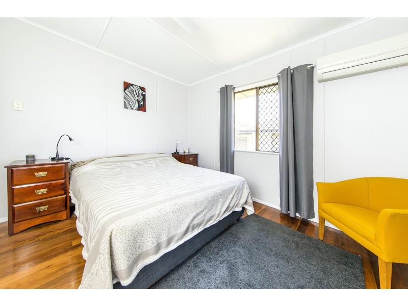 8 Meyrick Street, Cannon Hill QLD 4170