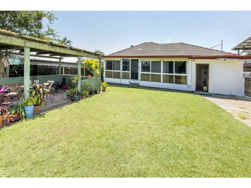 8 Meyrick Street, Cannon Hill QLD 4170