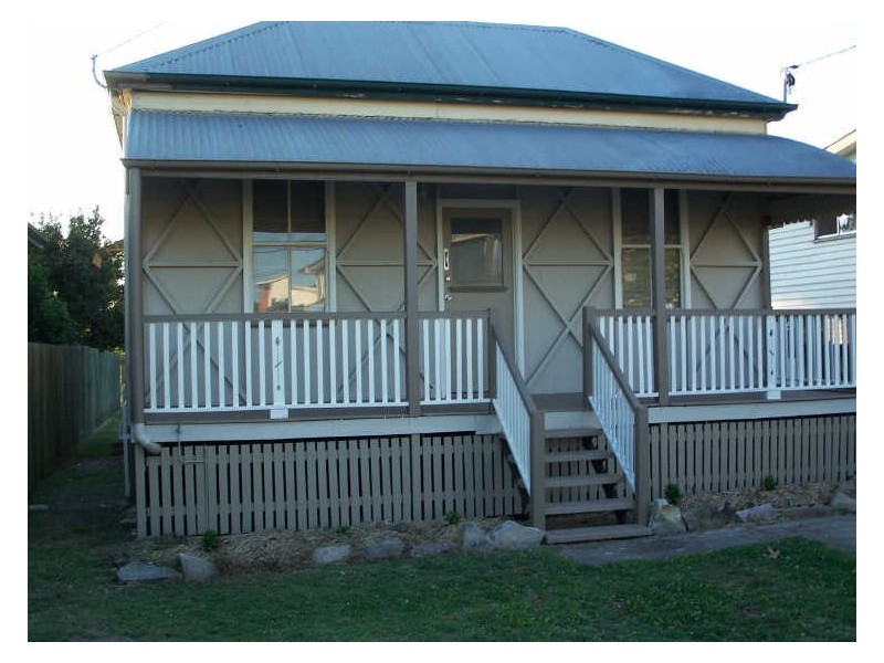 120 Barrack Road, Cannon Hill QLD 4170