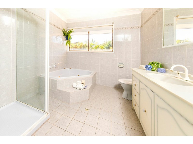 3 Swanson Parade, Carina QLD 4152
