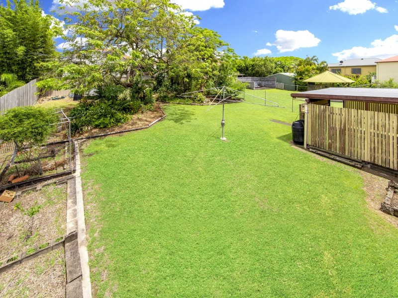 39 Dorothea Street, Cannon Hill QLD 4170