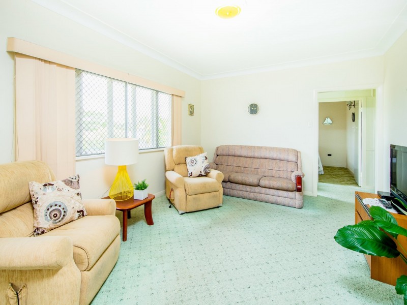 39 Dorothea Street, Cannon Hill QLD 4170