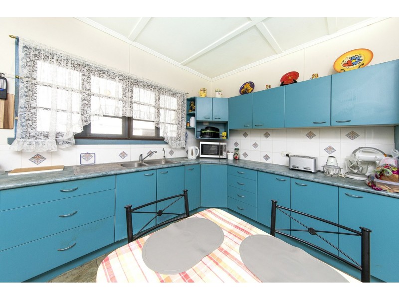 51 Pembroke Street, Carina QLD 4152