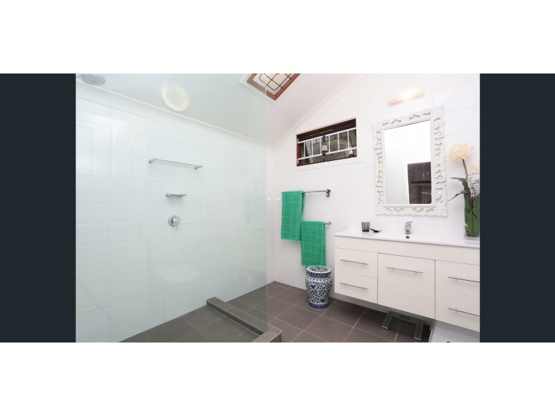 46 Imperial Avenue, Cannon Hill QLD 4170