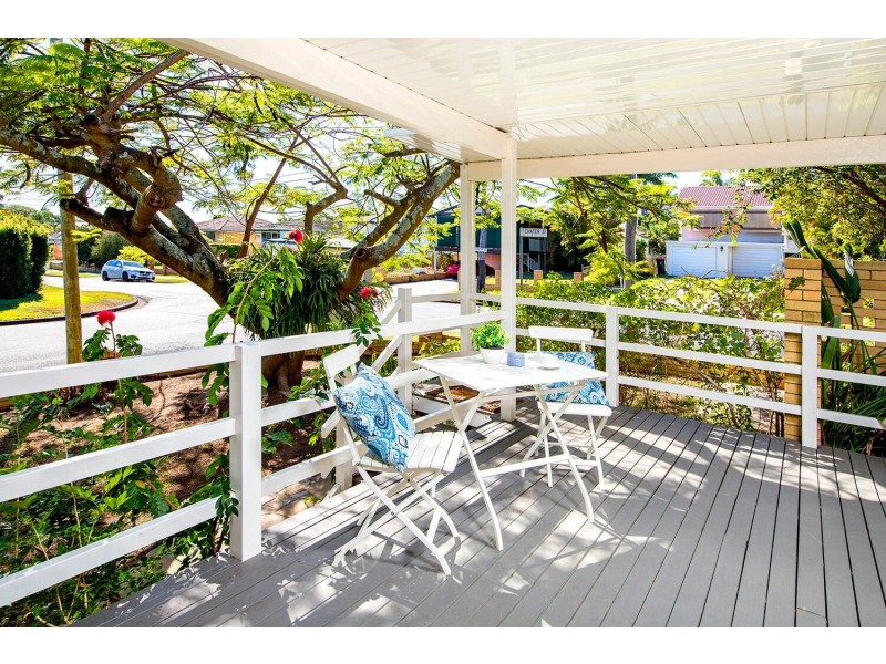 6 Chater Street, Carina QLD 4152