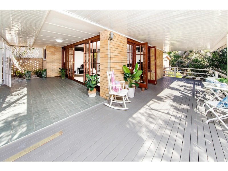 6 Chater Street, Carina QLD 4152