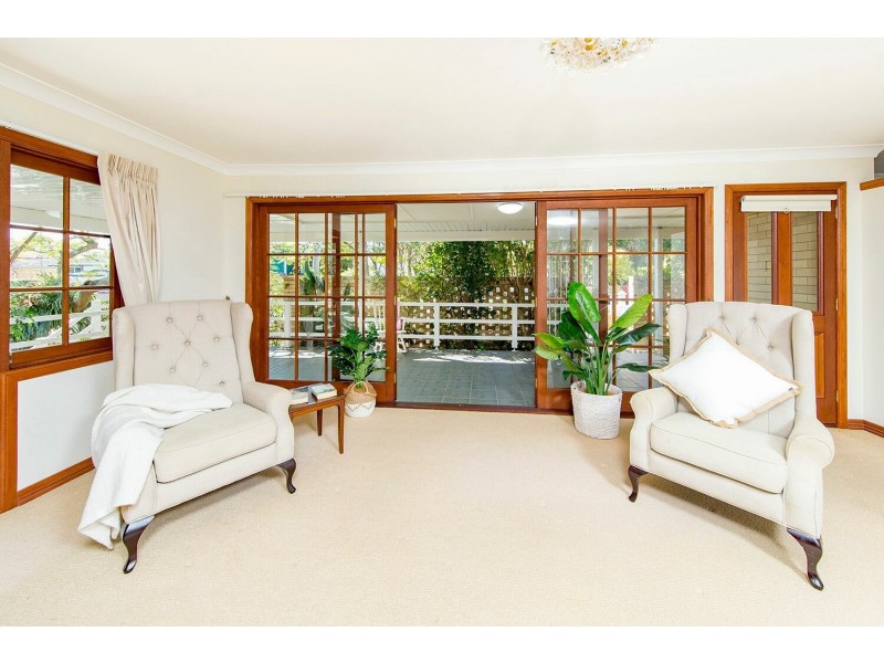 6 Chater Street, Carina QLD 4152