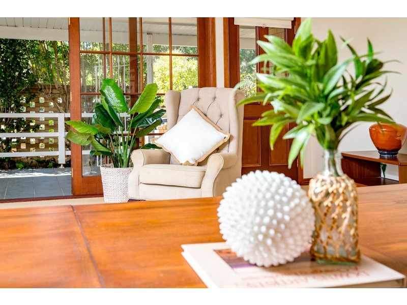 6 Chater Street, Carina QLD 4152