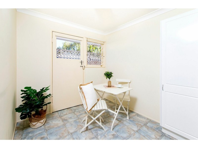 6 Chater Street, Carina QLD 4152