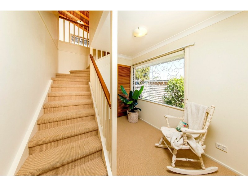 6 Chater Street, Carina QLD 4152