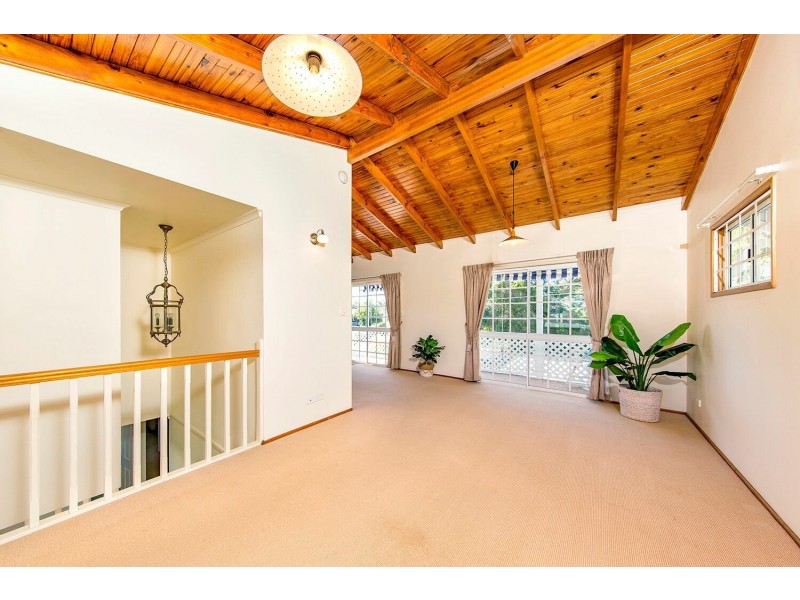 6 Chater Street, Carina QLD 4152