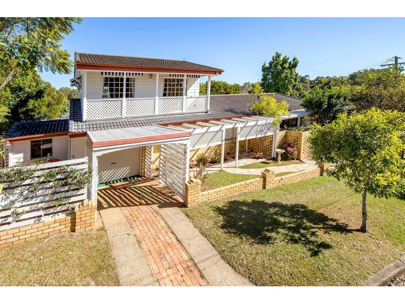 6 Chater Street, Carina QLD 4152