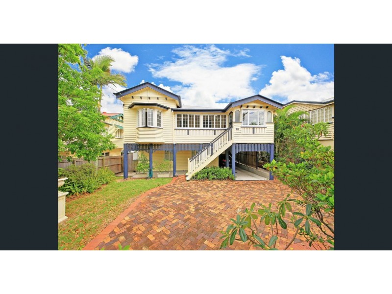 90 Bennetts Road, Camp Hill QLD 4152