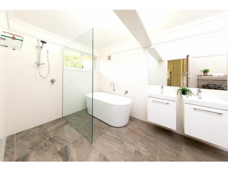 23 Keats Street, Cannon Hill QLD 4170