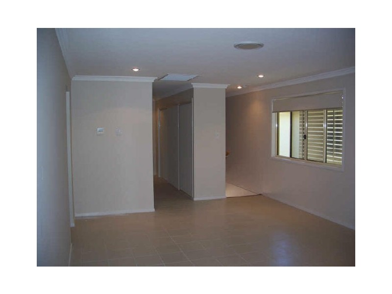 981 Wynnum Rd, Cannon Hill QLD 4170